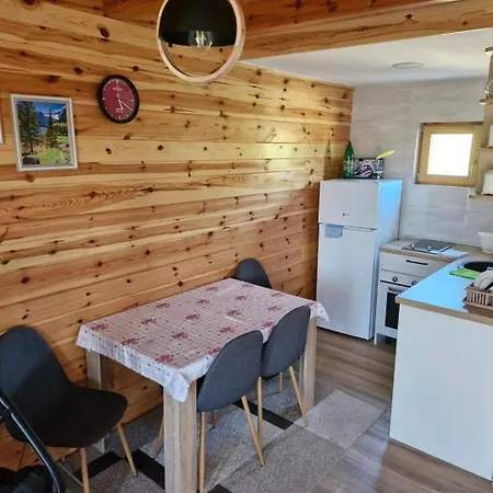Vodice 2, Zlatibor 木屋 Dobroselica